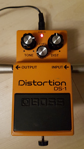 DS-1 Distortion (3 фото из 5)