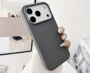 Screen protectors and cases for iPhone 16 Pro Max, 17, 17 Pr (9 foto / 10)