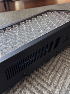 Red light / near infrared light therapy panel (4 foto / 7)