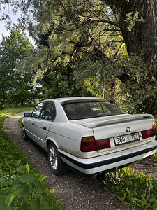 E34 sedaan 2.0 bensiin (3 foto / 7)