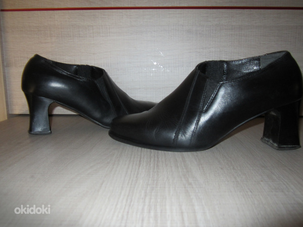 Женская кожаная обувь, р.36 (фото #3)