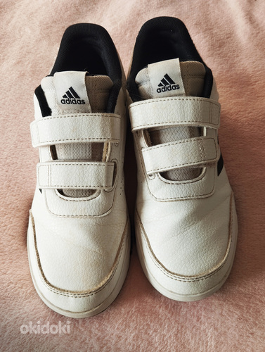 Кроссовки Adidas, размер 35