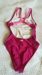Adidase ujumistrikoo, 152-164cm (3 foto / 4)