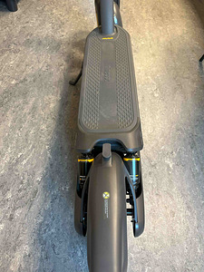 NINEBOT Segway Max G2 (2 foto / 7)