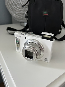 Nikon coolpix s8200 (2 фото из 4)