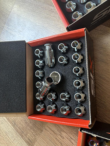 M12x1.25 veljemutrid (4 foto / 5)