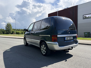 Nissan Serena 1999a (4 foto / 11)
