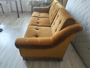 Диван 200 x 90 (2 фото из 3)