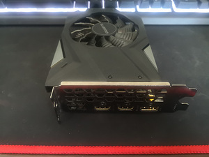 Gigabyte gtx 1650 (3 foto / 3)