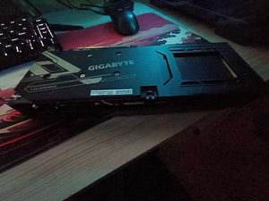 6500xt 4gb (3 фото из 3)
