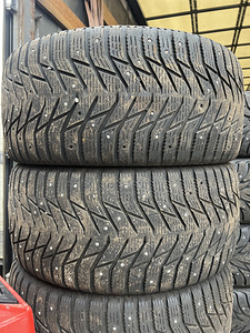 Шины 245/40R18 (3 фото из 5)