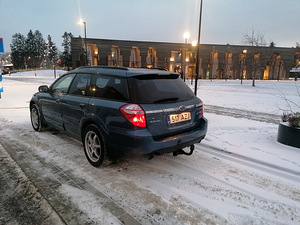Subaru Legacy Outback (3 foto / 8)