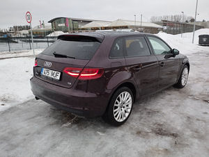 Audi A3 Sportback (2 foto / 9)