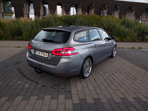 Peugeot 308 (4 foto / 8)