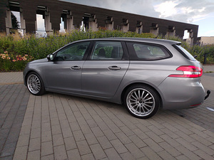 Peugeot 308 (5 foto / 8)
