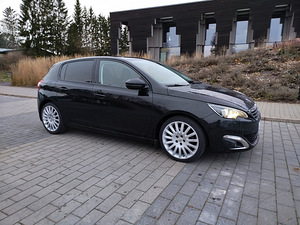 Peugeot 308 115kw (2 foto / 14)