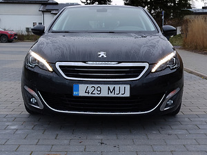 Peugeot 308 115kw (7 foto / 14)