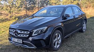 Mercedes-Benz (2 foto / 8)