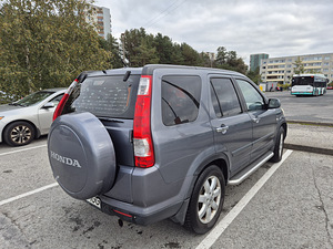 Honda CR-V 2006 a. (4 foto / 9)
