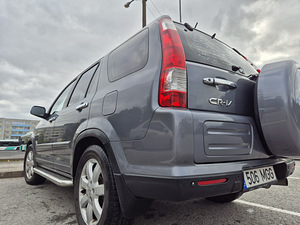 Honda CR-V 2006 a. (5 foto / 9)