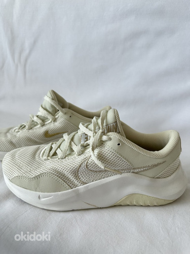 Кроссовки Nike, летние