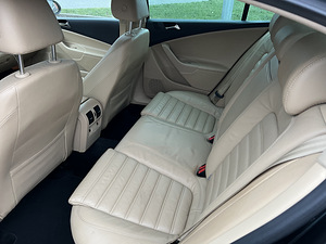 Volkswagen Passat B6 (10 foto / 12)