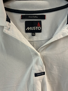Särk musto (2 foto / 4)