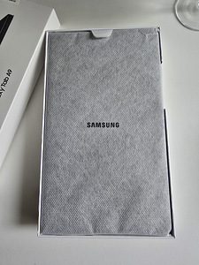 Планшет Samsung Tab A9 8,7" LTE и WiFi (2 фото из 3)