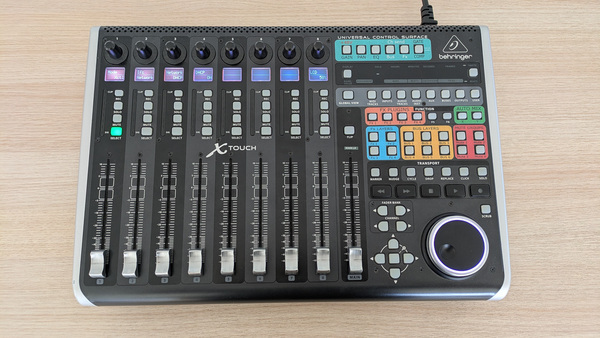 Behringer X-Touch controller