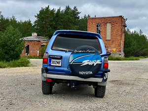 Toyota Hilux Surf 3.0 92kW (8 foto / 15)