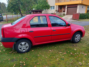 Dacia Logan (3 foto / 4)