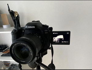 Canon 80D DSLR Camera (2 foto / 3)