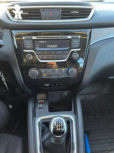 Nissan Qashqai 2015 1.6 120kw (8 foto / 9)