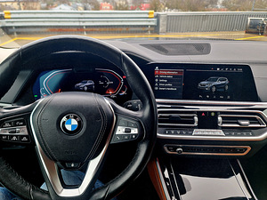BMW X5 xDrive40d MHEV 2022 GARANTII + TASUTA HOOLDUS (13 foto / 14)