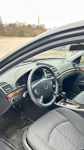Продам Mercedes Benz E220 (9 фото из 13)