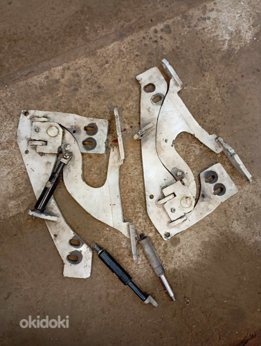 Lamborgini stiilis ukse hinged