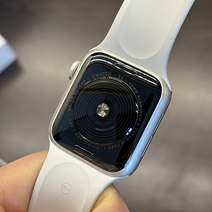 Apple Watch SE(1) / 40mm / GPS (2 foto / 6)