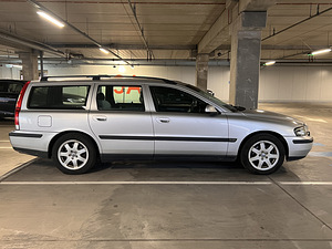 Volvo V70 2002 ATM (2 фото из 12)