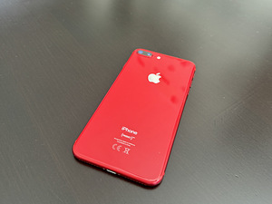iPhone 8 Plus 256GB (2 foto / 3)