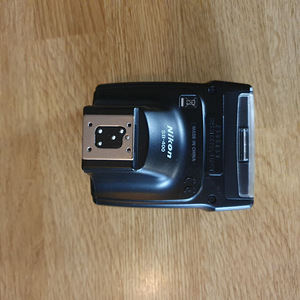 Nikon SB-400 (2 foto / 3)