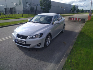 Продается Lexus is250 (2 фото из 8)