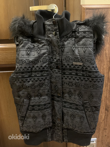 Soe vest kapuutsiga uus