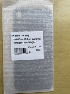 iPhone XR tagaklaas (suurem kaamera ava) (2 foto / 2)