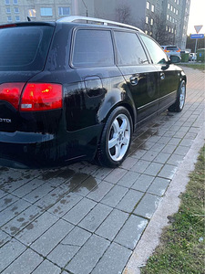 AUDI A4 AVANT 2.0 TDI 2006 (4 foto / 5)