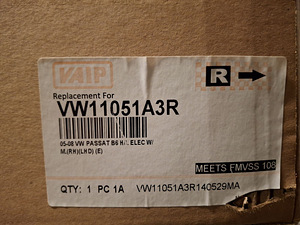 Esituli Volkswagen Passat 2005-2011 (2 foto / 3)