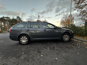 Skoda Octavia 1,6 (5 foto / 12)
