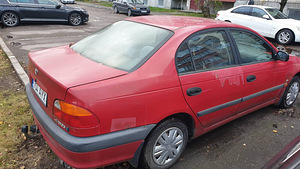 Toyota Avensis, 1999 (4 foto / 5)