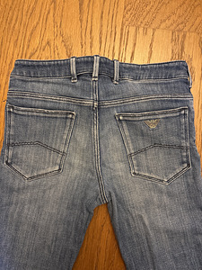 Emporio Armani 12a (4 фото из 4)