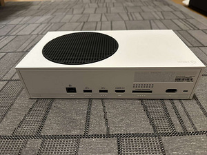 Microsoft Xbox Series S All-Digital, 512GB (4 foto / 5)