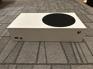 Microsoft Xbox Series S All-Digital, 512GB (5 foto / 5)